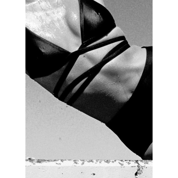 Matteau Black Wrap Triangle Bikini Top Sz. 1 - Picture 9 of 16